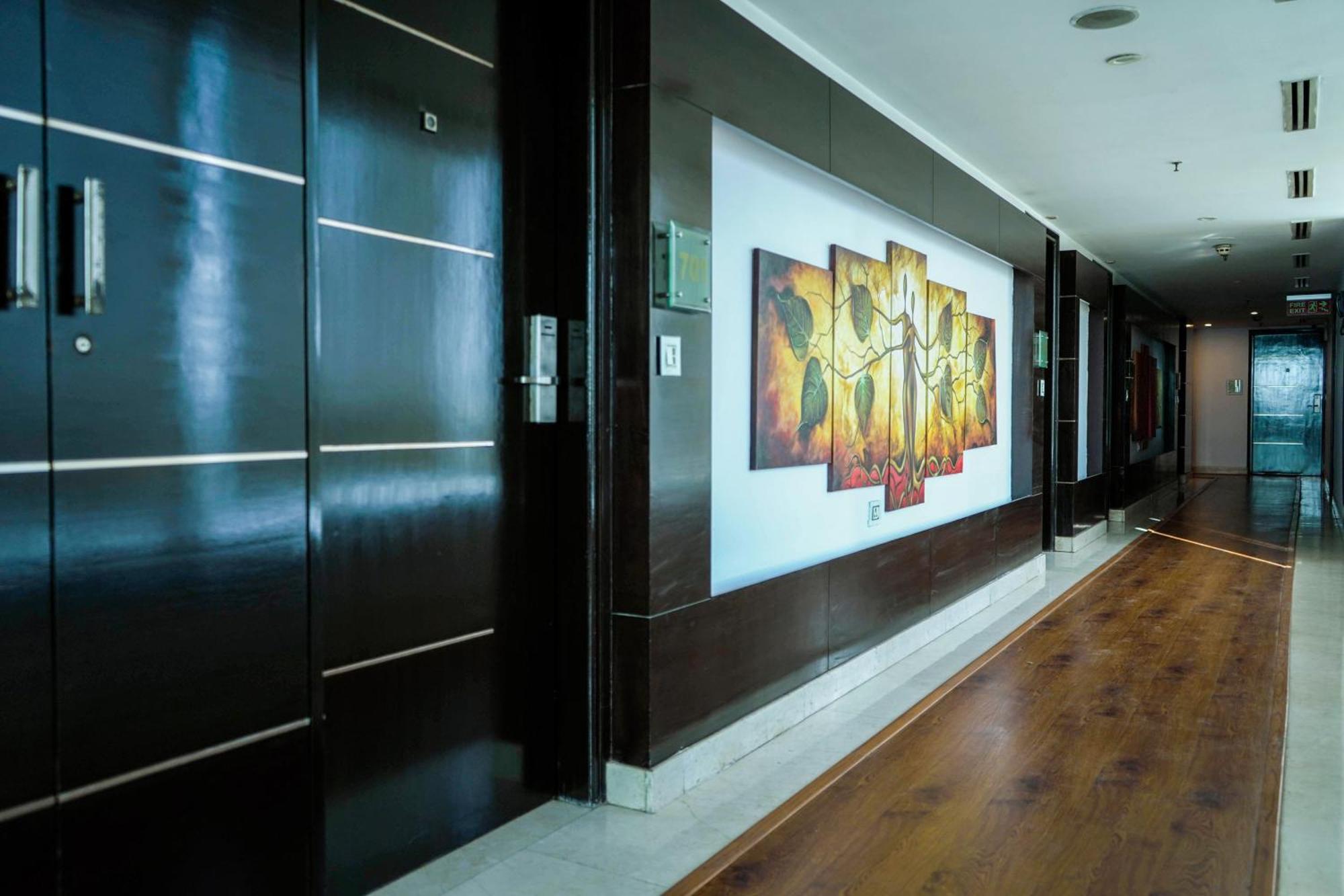 Treehouse Queens Pearl Gurgaon Exterior foto