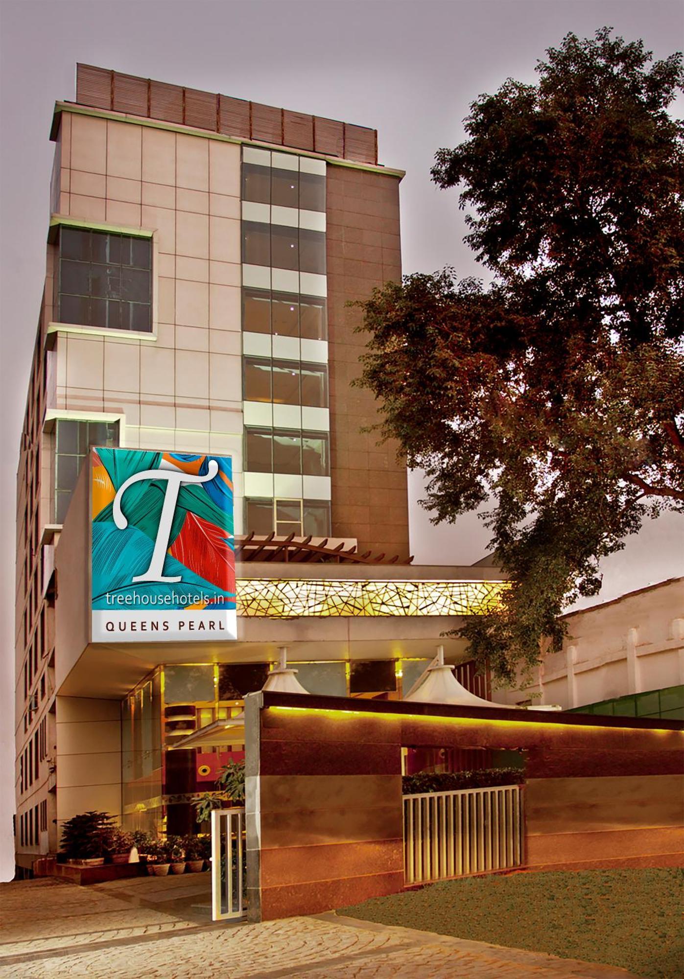 Treehouse Queens Pearl Gurgaon Exterior foto